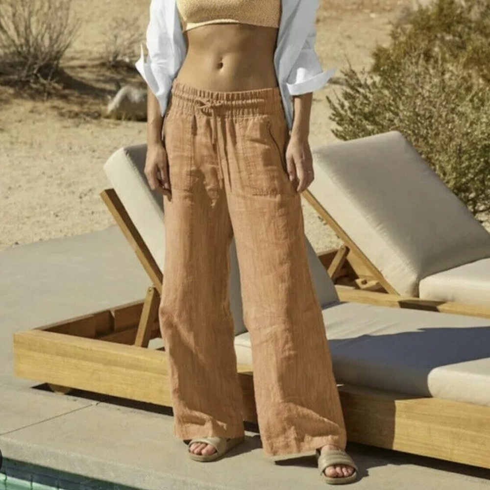 Athleta Wide Leg Pants in Tan